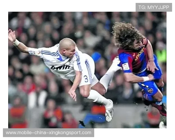 波尔图佩佩中场突破后劲射洞穿对方球门，打造经典一刻